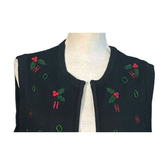 Bechamel Christmas Vest Size Large Black Holly Berries Sleeveless Cottagecore - Picture 4 of 9